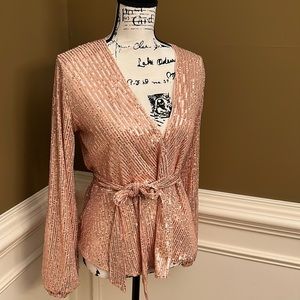 NWT rose gold sequin blouse with removable belt, Small